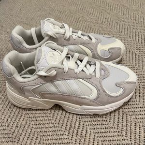 Adidas Yung 1 Brand New in Box never worn size US 5